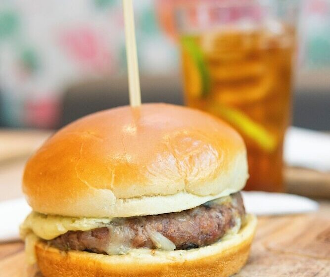 هتل Ibis Porto Alegre Moinhos De Vento