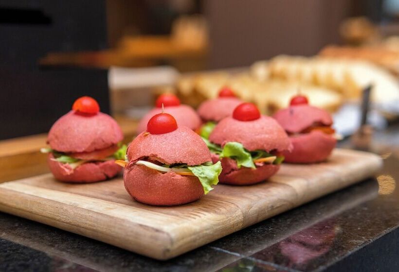 هتل Ibis Porto Alegre Moinhos De Vento