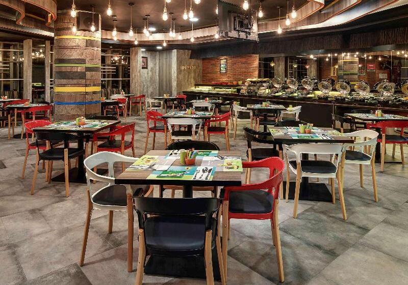 בית מלון כפרי Ibis Styles Makassar Sam Ratulangi