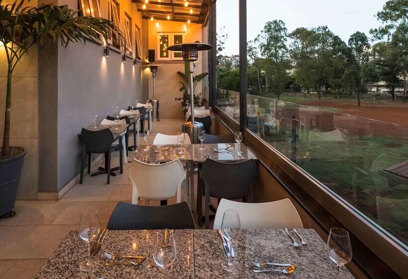 ホテル Ibis Styles Nairobi Westlands