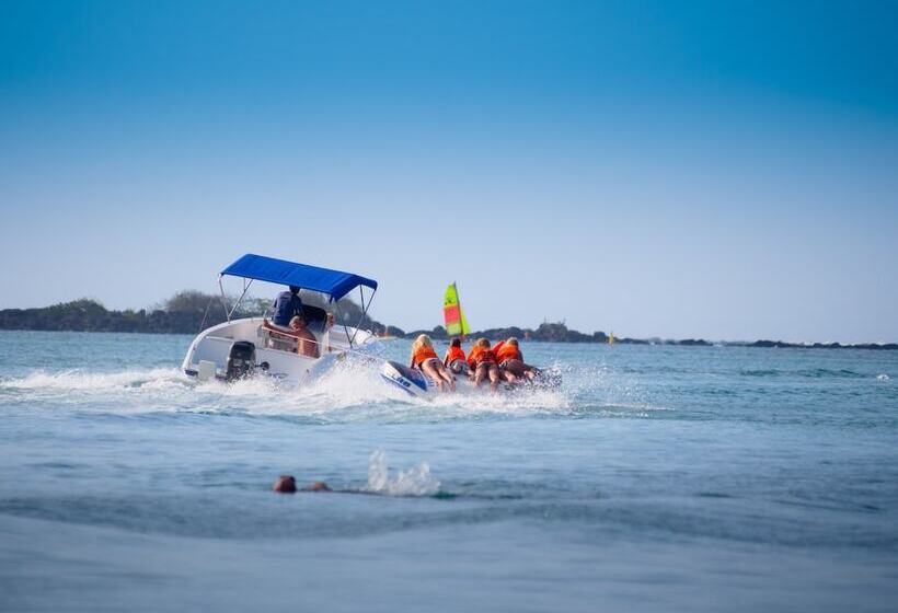 هتل Liberty Drive Apartments And Penthouses