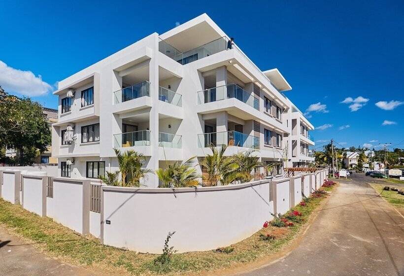 هتل Liberty Drive Apartments And Penthouses