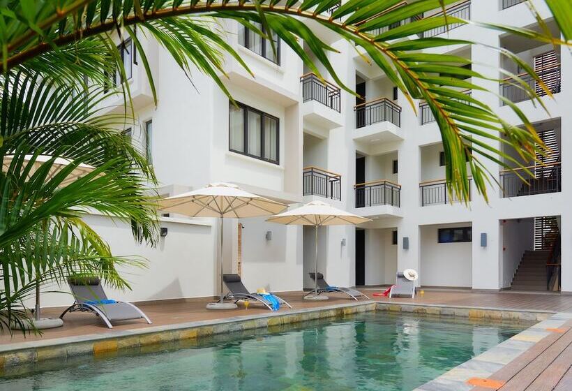 هتل Liberty Drive Apartments And Penthouses