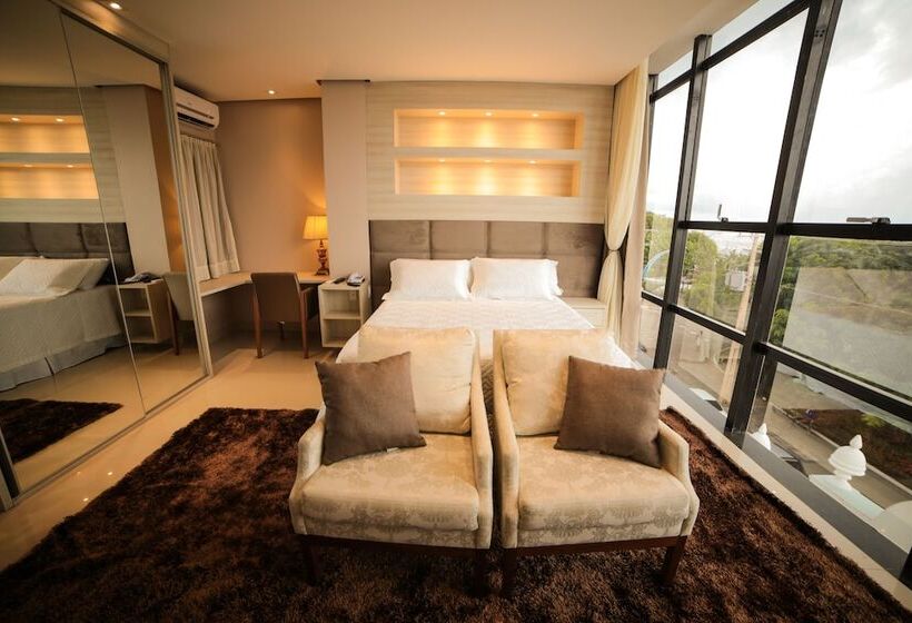 ホテル London Santarem