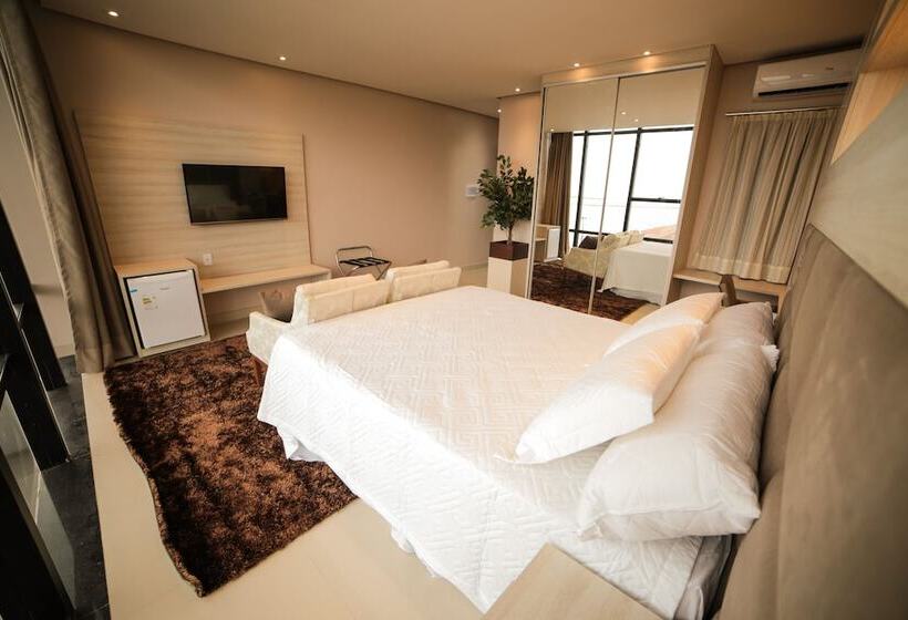 ホテル London Santarem