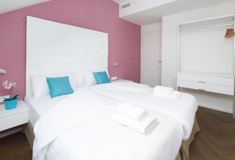 Hotelli MH Apartments River Prague