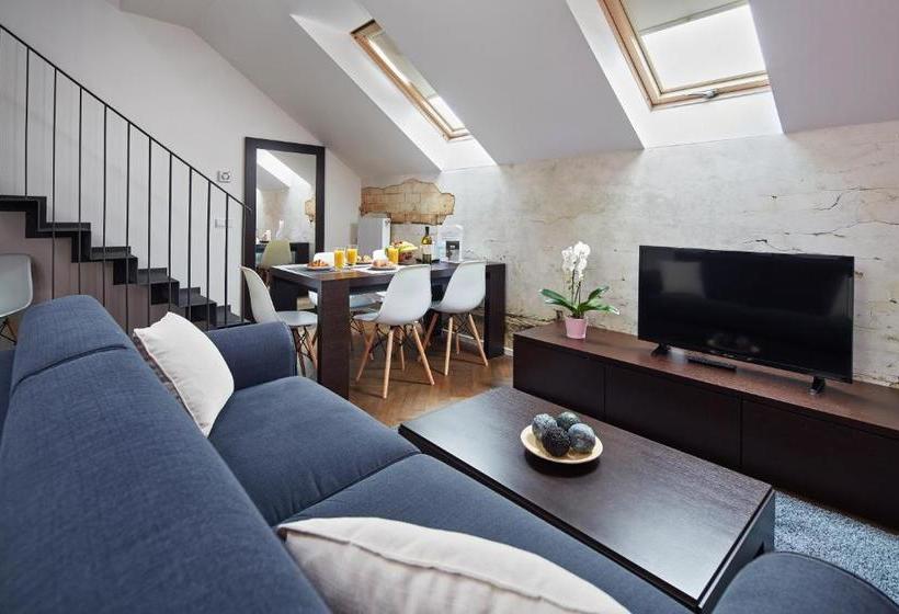 Hotelli MH Apartments River Prague