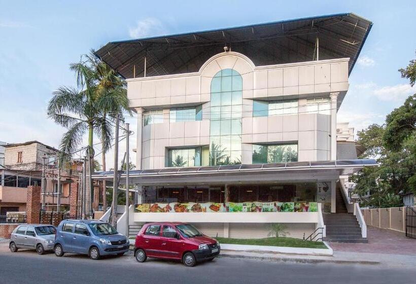 Hotelli Treebo Trend Adrak