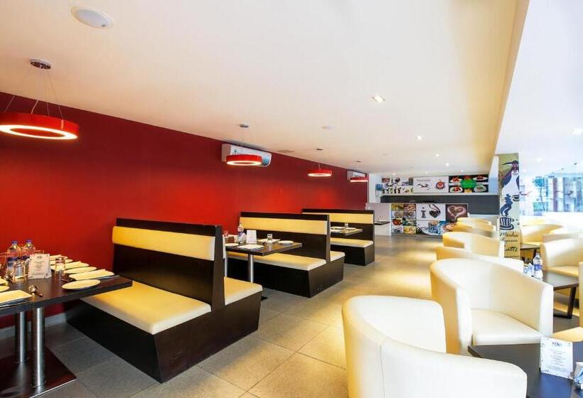 Hotelli Treebo Trend Adrak