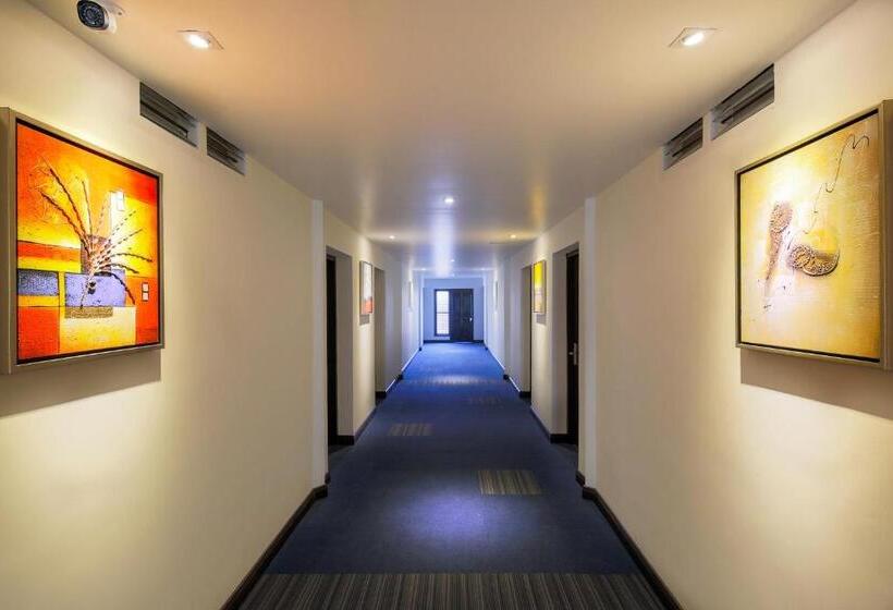 Hotelli Treebo Trend Adrak