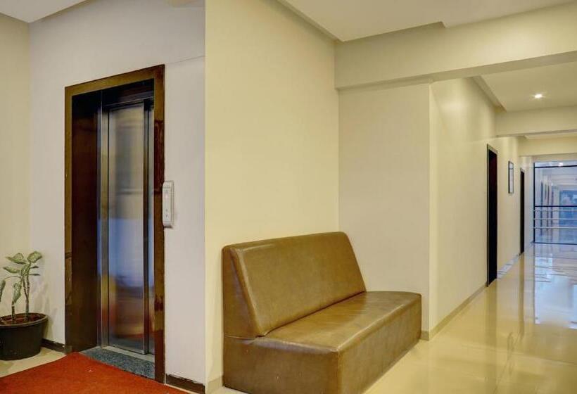 Hotel Treebo Bhagyashree Executive