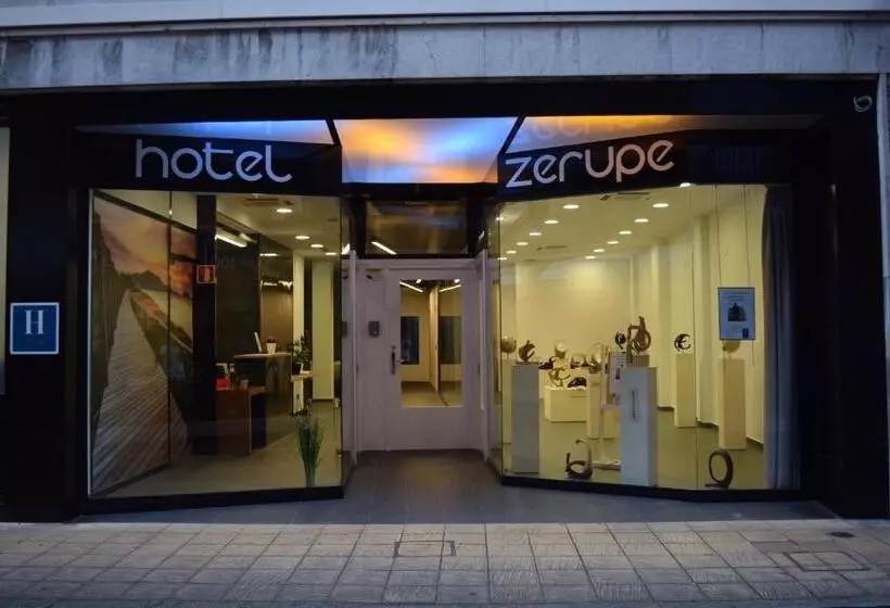 ホテル Zerupe