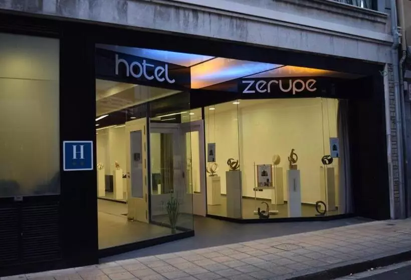 ホテル Zerupe