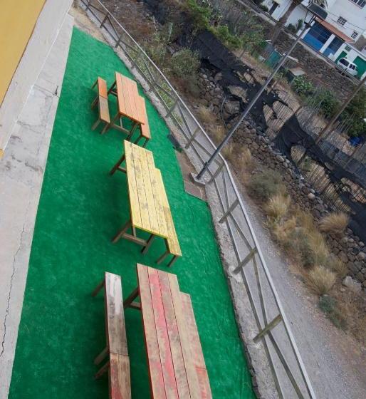 La Hoyilla Hostel   La Aldea