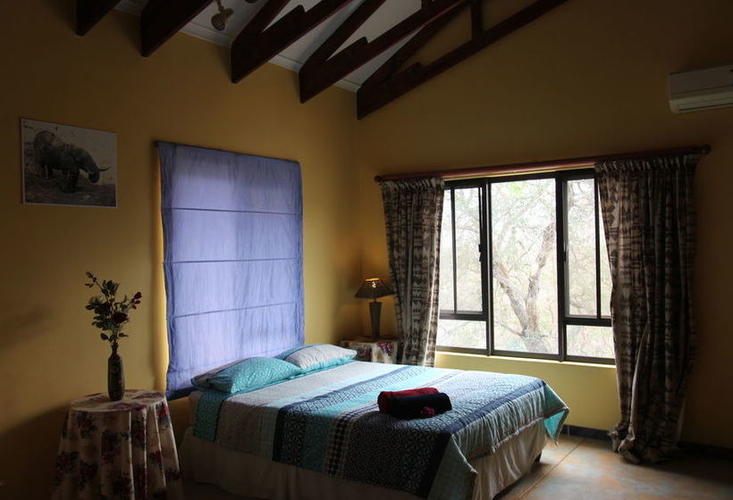 פנסיון Lili Bush Guesthouse