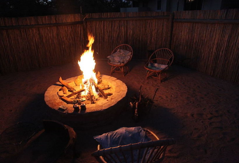 פנסיון Lili Bush Guesthouse