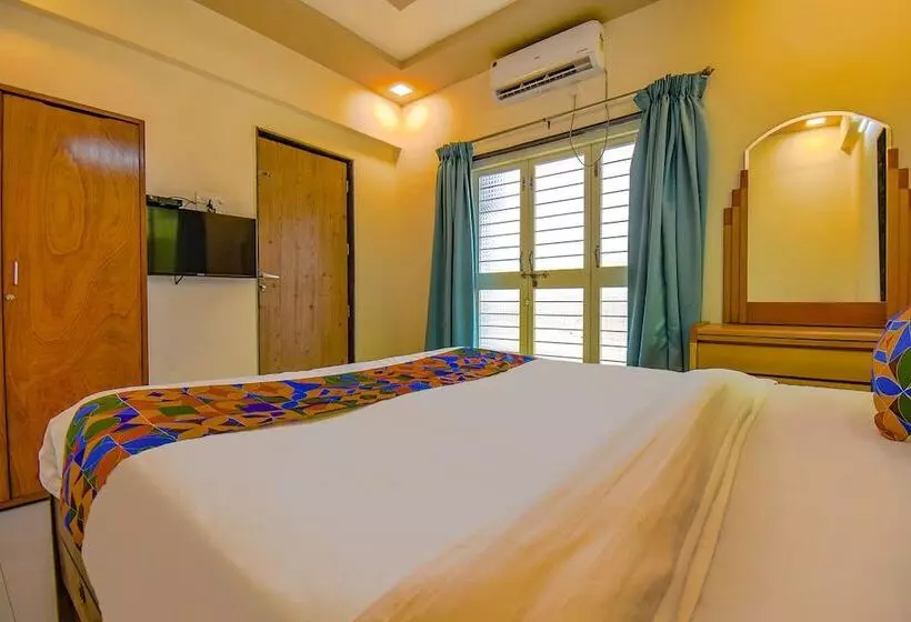 Fabhotel Galaxy Inn