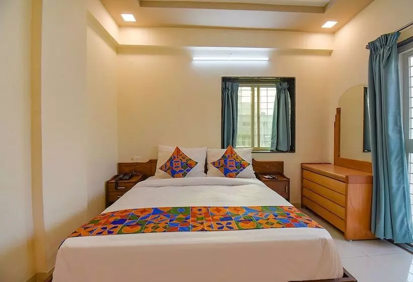 Fabhotel Galaxy Inn