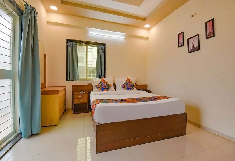 Fabhotel Galaxy Inn