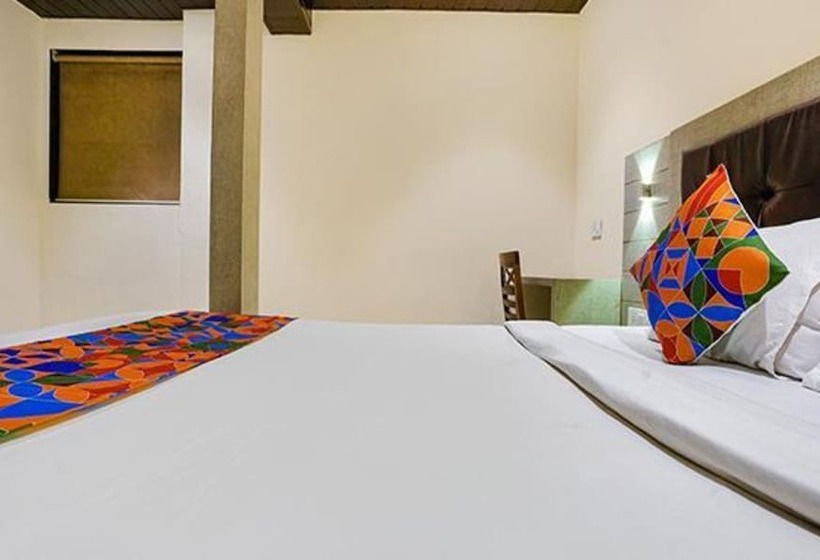 Fabhotel New Prince Palace