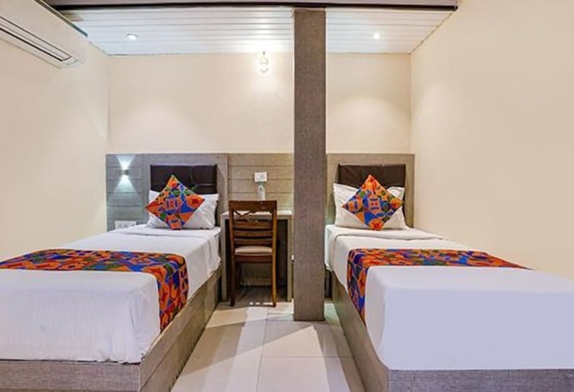 Fabhotel New Prince Palace