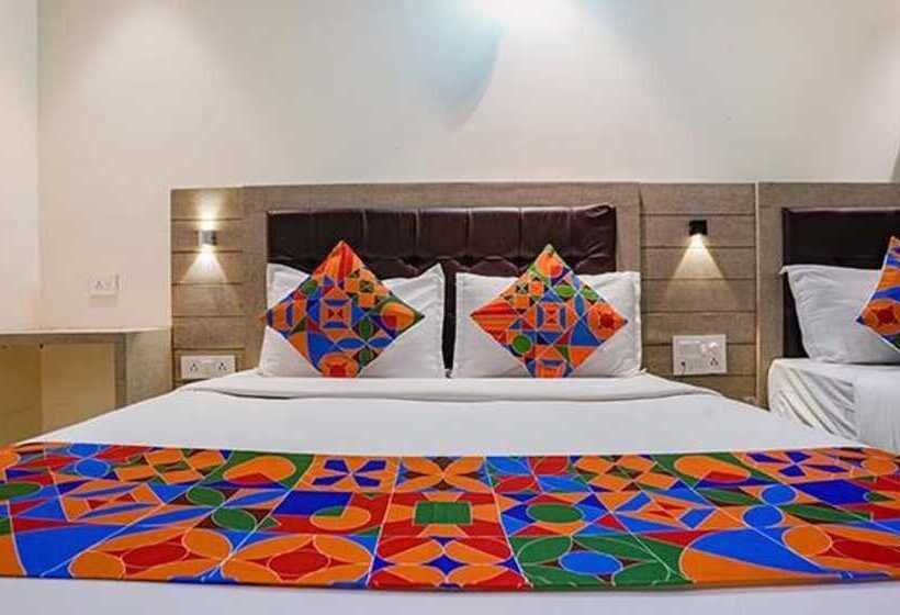 Fabhotel New Prince Palace