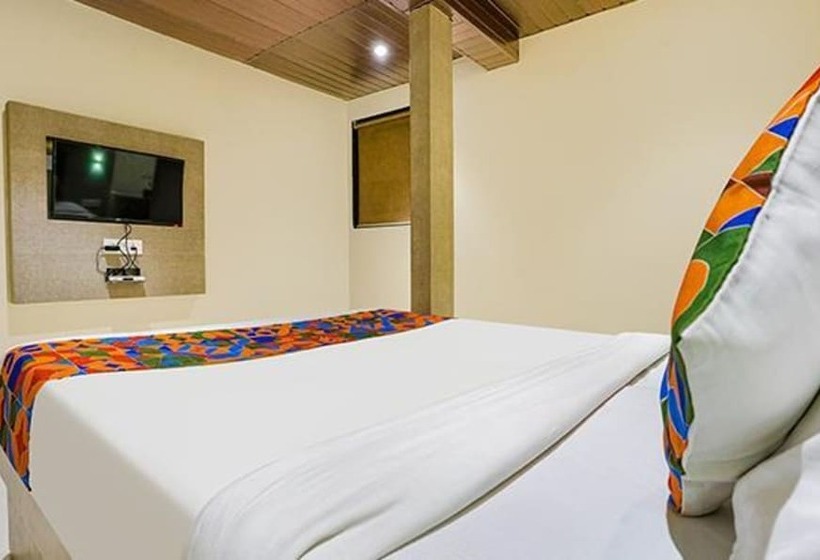 Fabhotel New Prince Palace