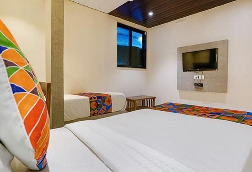 Fabhotel New Prince Palace