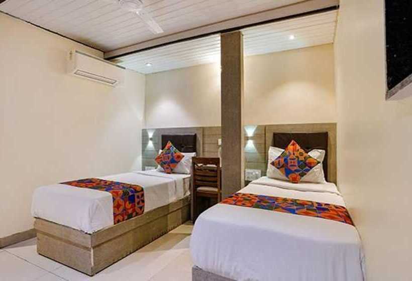 Fabhotel New Prince Palace