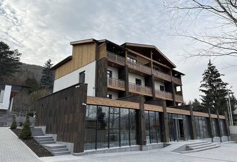 Forest 1961 Hotel & Restaurant