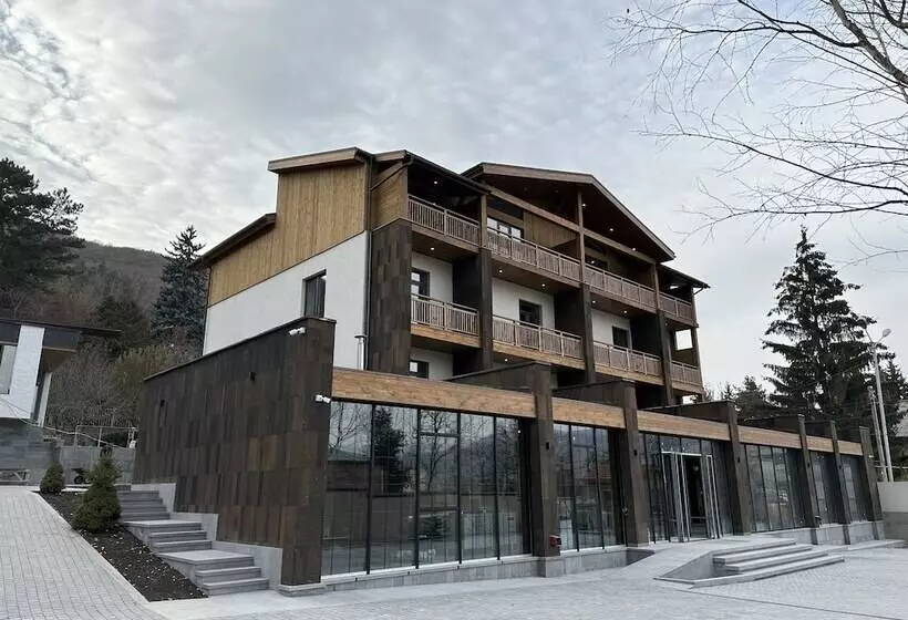 Forest 1961 Hotel & Restaurant