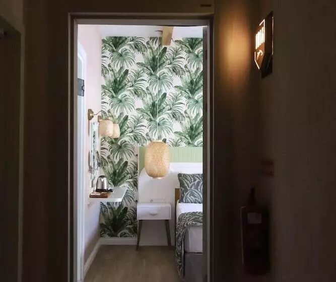 Hotelli Dolphin Park