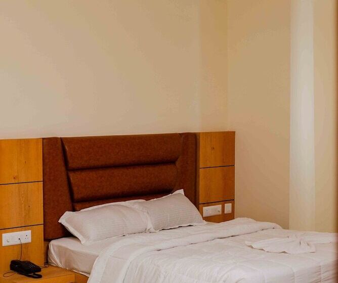 בית מלון כפרי Grand Lotus Dimapur