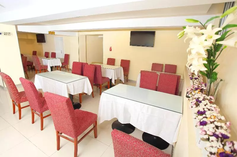 Hotelli Hanting Express Beijing Xinguozhan