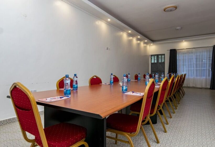 هتل Leisure Apex Resort