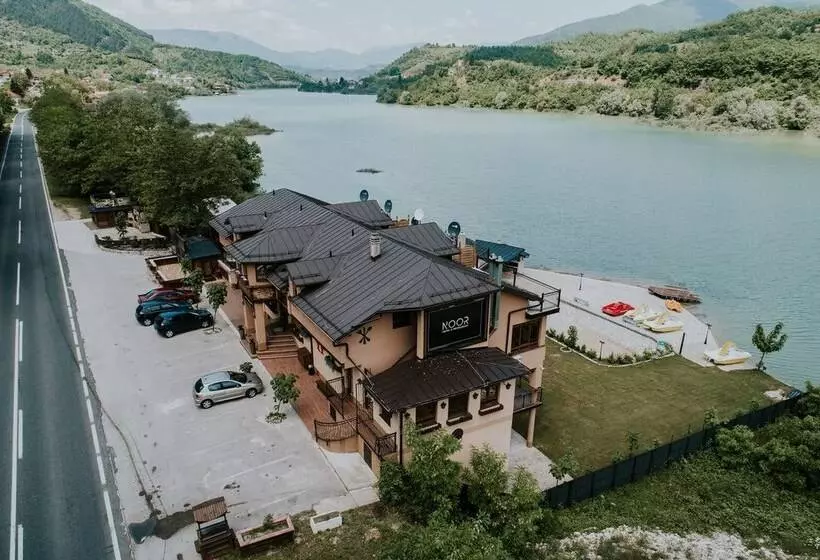 هتل Noor Konjic