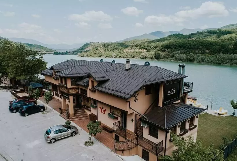 هتل Noor Konjic