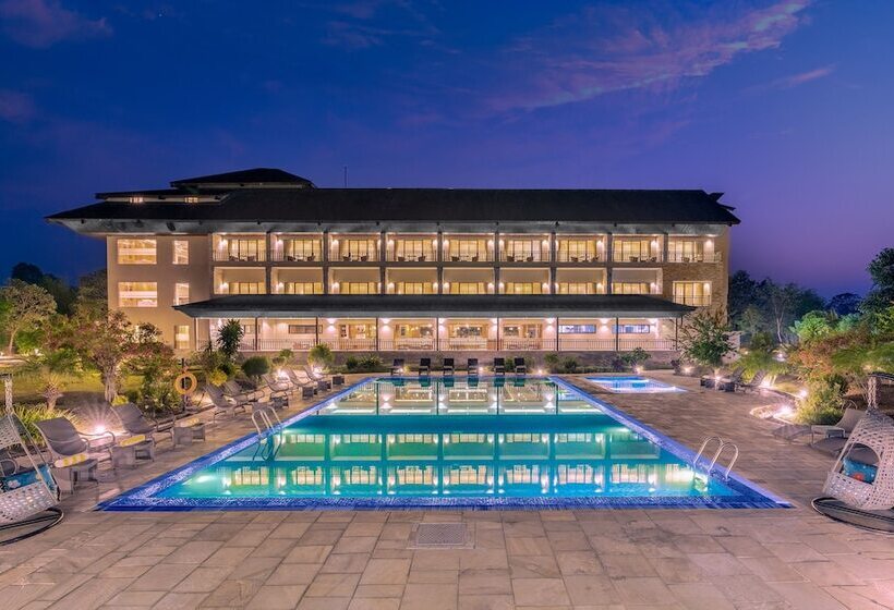 هتل Soaltee Westend Resort Chitwan