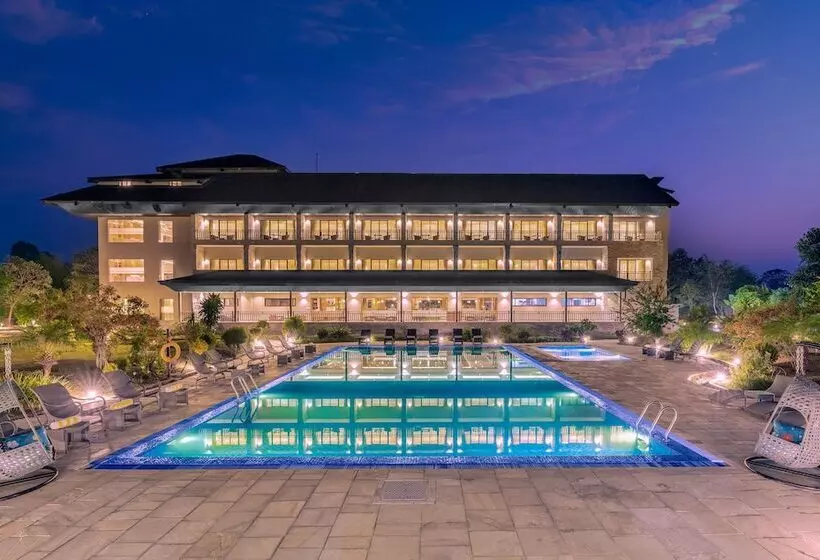 هتل Soaltee Westend Resort Chitwan