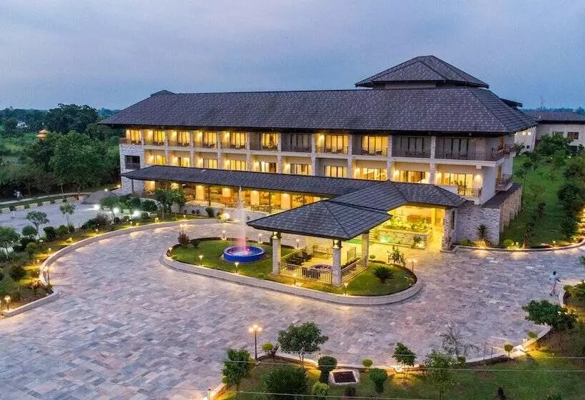 هتل Soaltee Westend Resort Chitwan