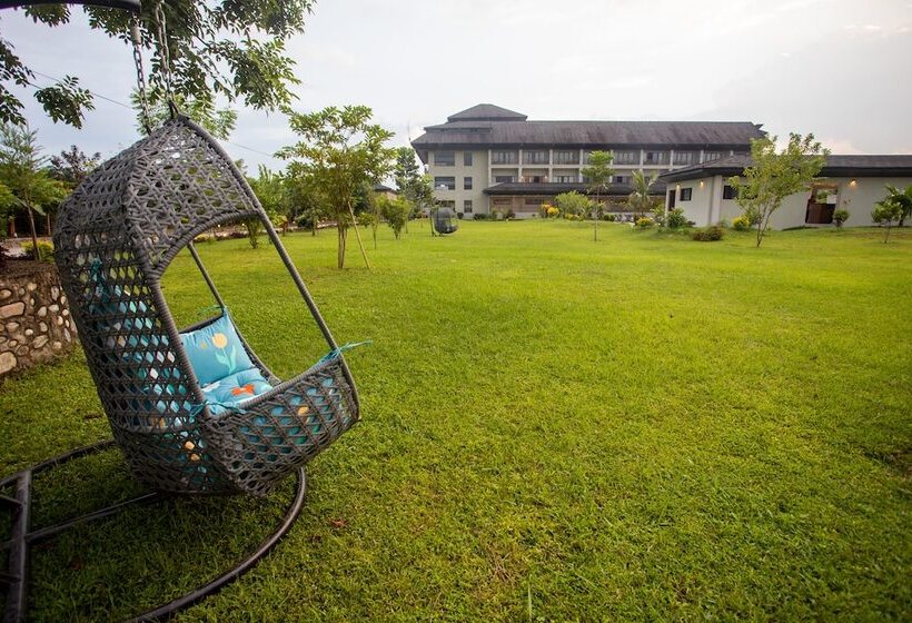 هتل Soaltee Westend Resort Chitwan