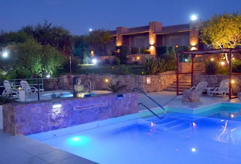 Hotelli Valle Las Piedras Premium Suites