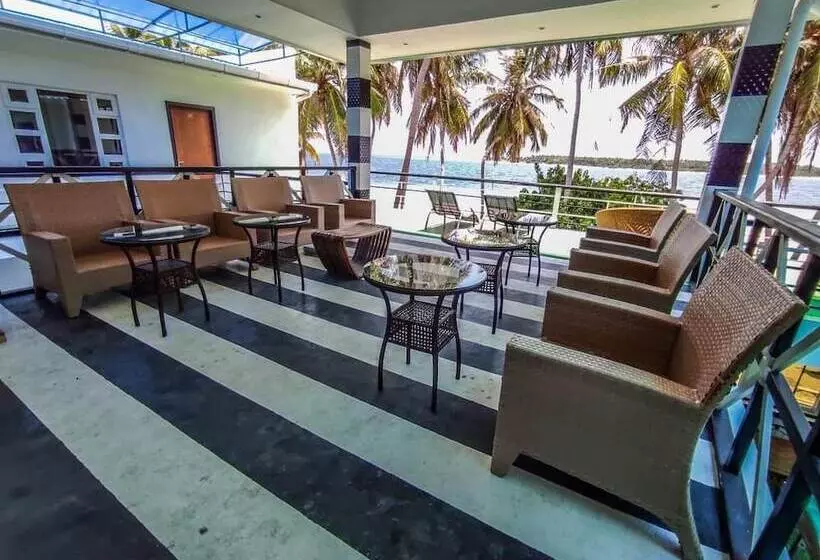تختخواب و صبحانه Dhonfulhafi Beach View & Spa