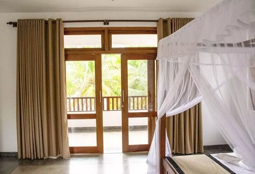 Hotelli Serenity Boutique Unawatuna