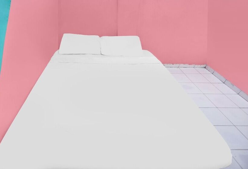 בית מלון כפרי Spot On 91781 Solo Baru Homestay Syariah