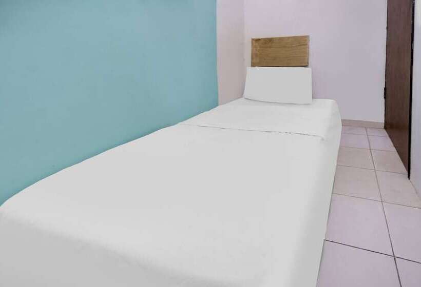 בית מלון כפרי Spot On 91781 Solo Baru Homestay Syariah