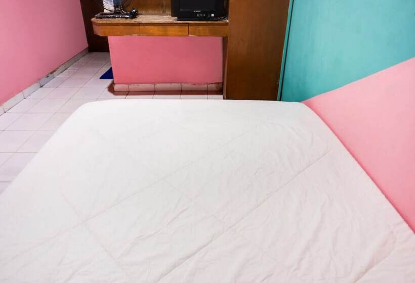 בית מלון כפרי Spot On 91781 Solo Baru Homestay Syariah