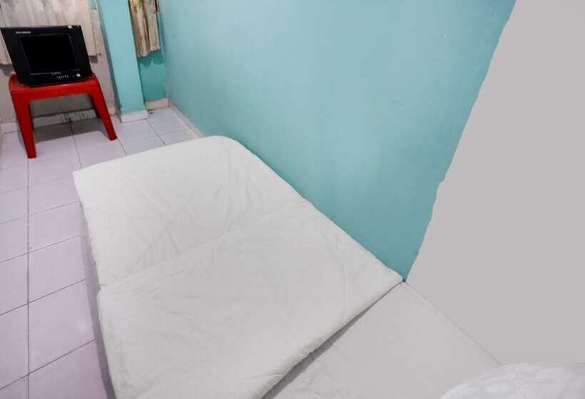 בית מלון כפרי Spot On 91781 Solo Baru Homestay Syariah