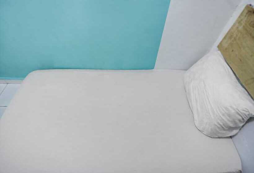 בית מלון כפרי Spot On 91781 Solo Baru Homestay Syariah