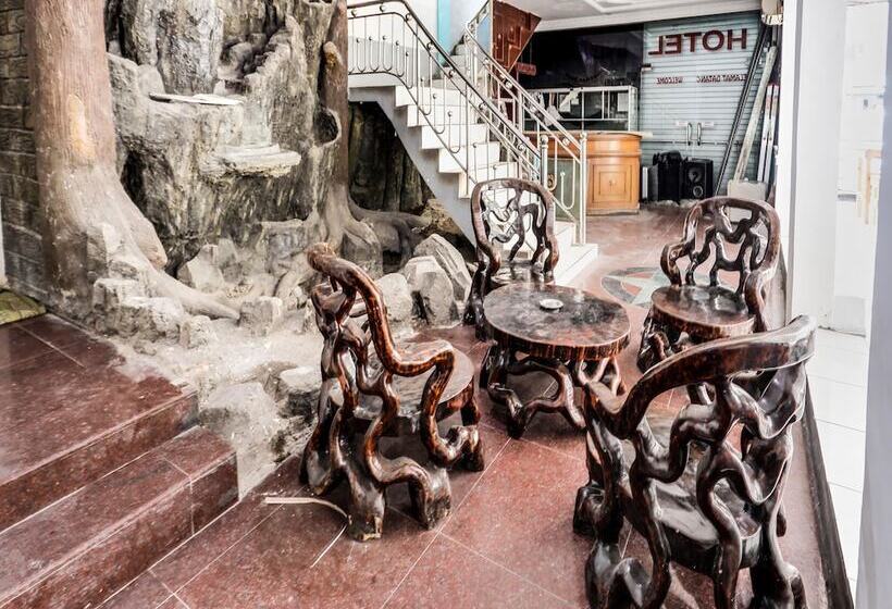 בית מלון כפרי Spot On 91781 Solo Baru Homestay Syariah